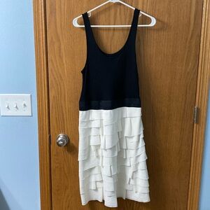 The Limited color block sleeveless dress size 12 black and white